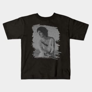 Enya // Retro Poster Kids T-Shirt